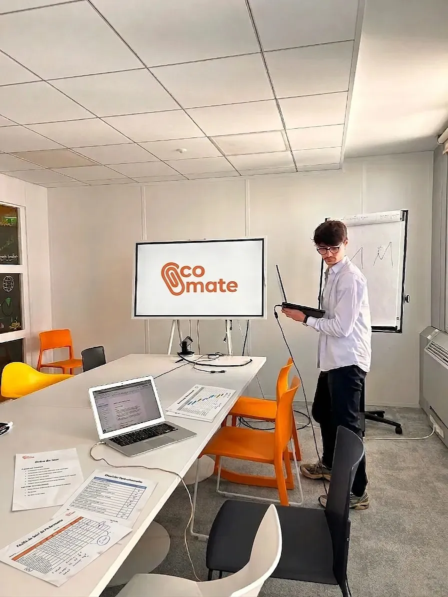 L’équipe Comate au bureau